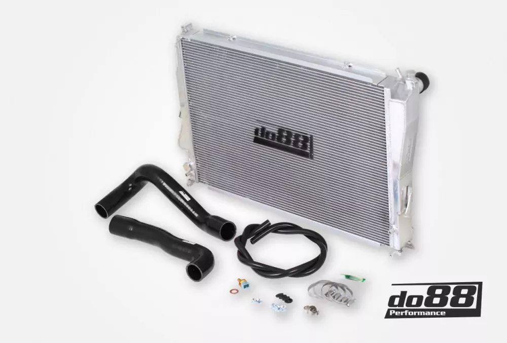 BMW M3 E46 Radiator Aluminum, Black/Red/Blue hose