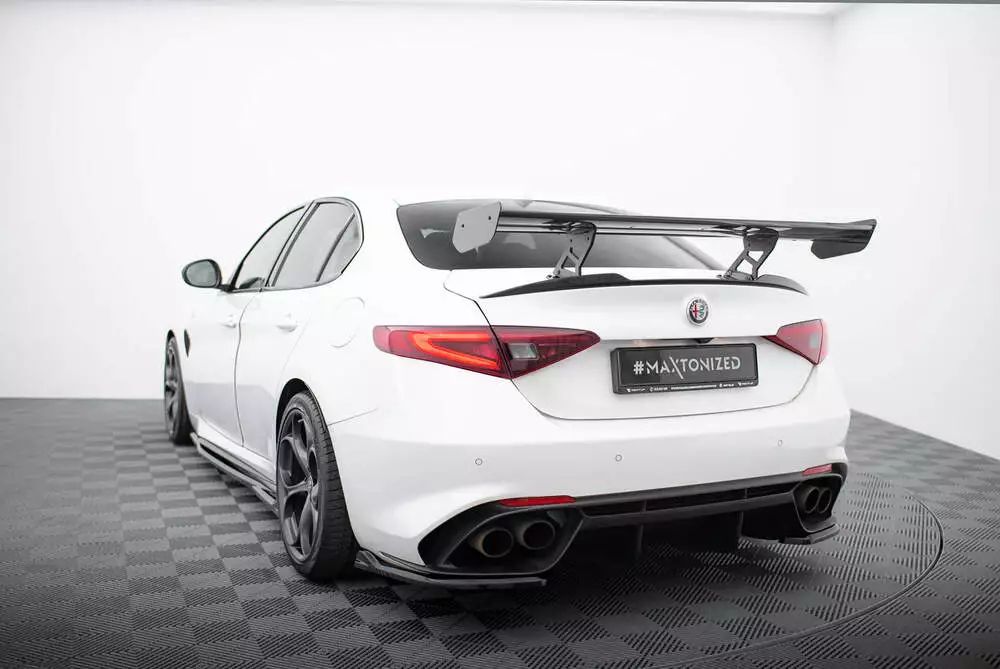 Carbon Spoiler Alfa Romeo Giulia Quadrifoglio - Image 2
