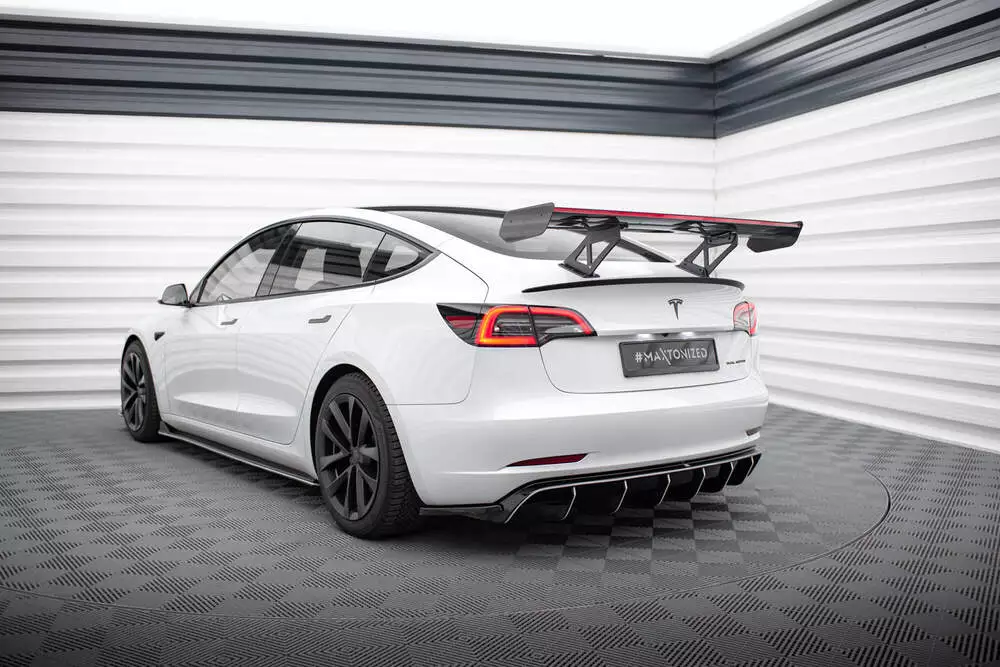 Carbon Spoiler + Led Tesla Model 3 - Image 10