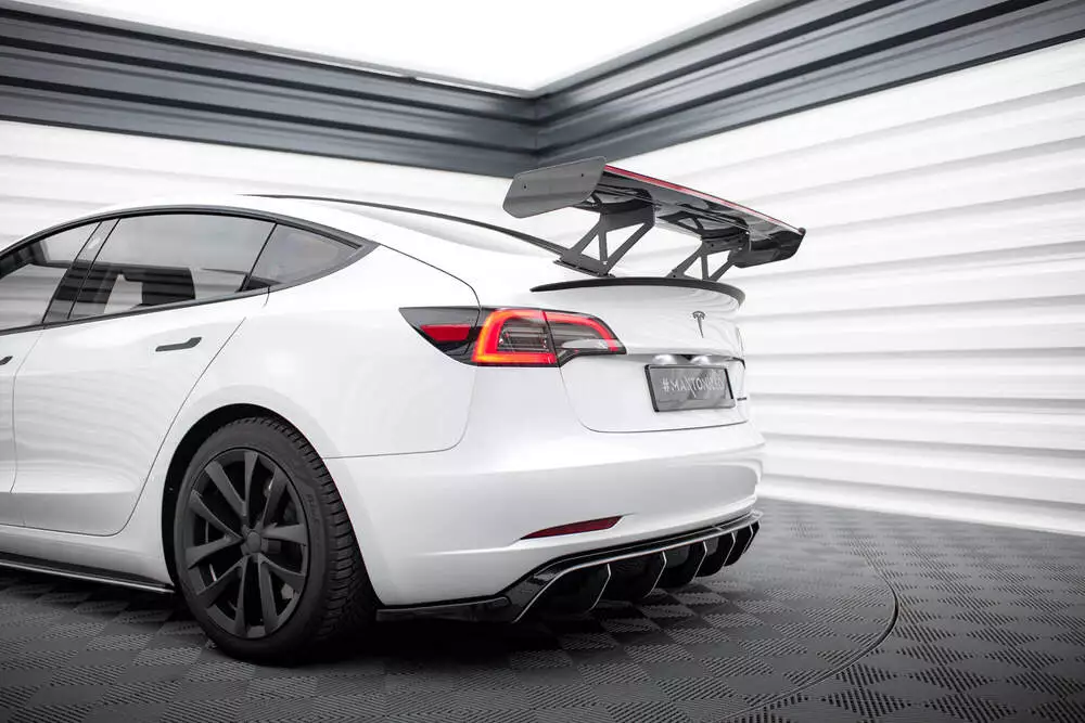 Carbon Spoiler + Led Tesla Model 3 - Image 11