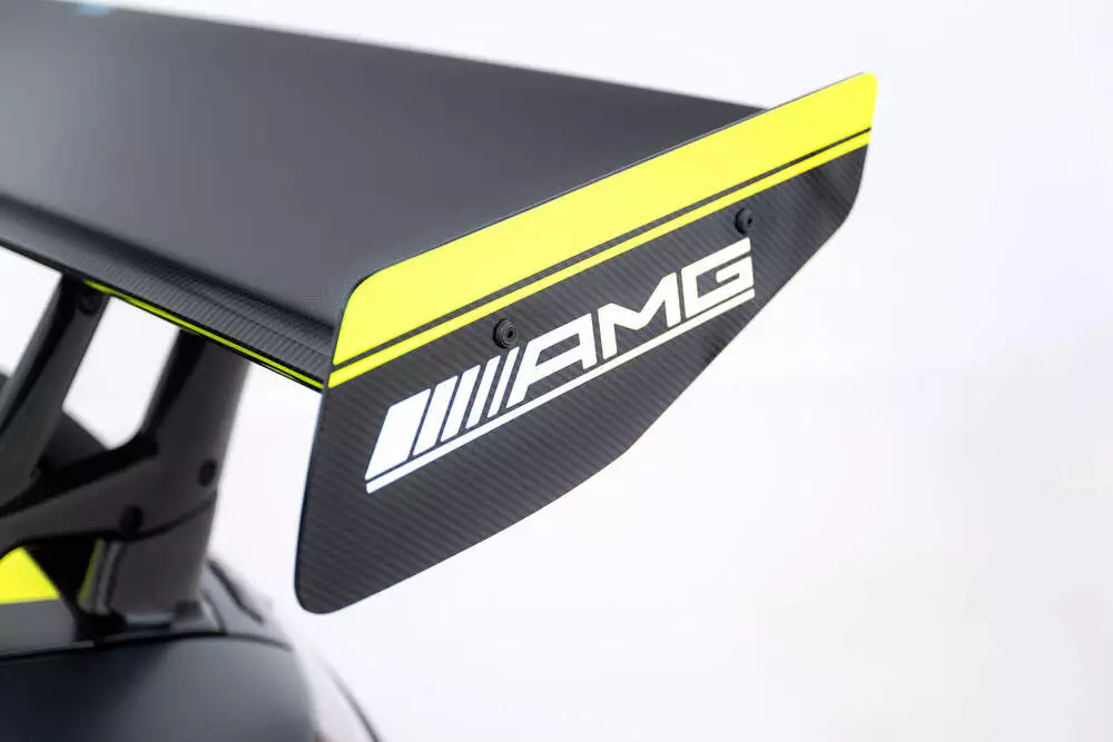Carbon Spoiler Mercedes-amg Gtr C190 Facelift - Image 3