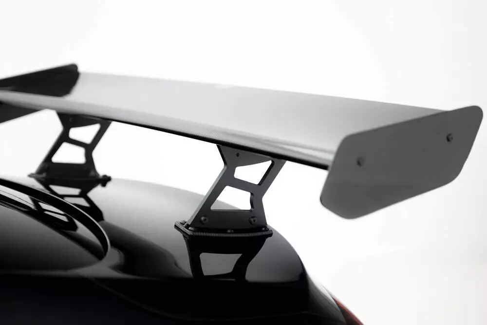 Carbon Spoiler V.2 Mercedes-amg Cle 53 C236 - Image 4