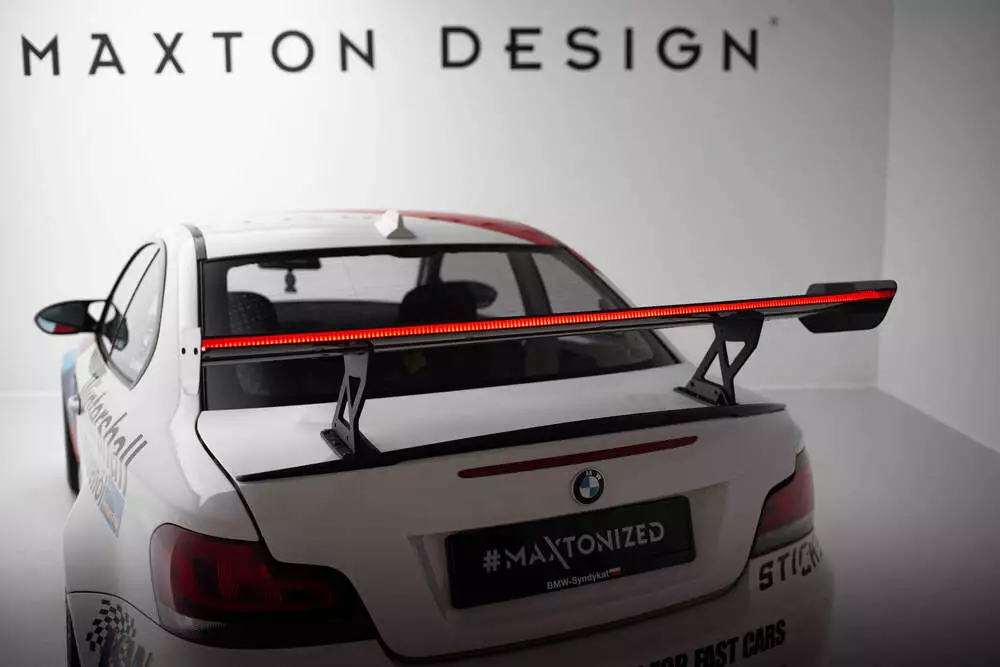Carbon Spoiler With Internal Brackets Uprights V.1 + Led Bmw 1 M E82