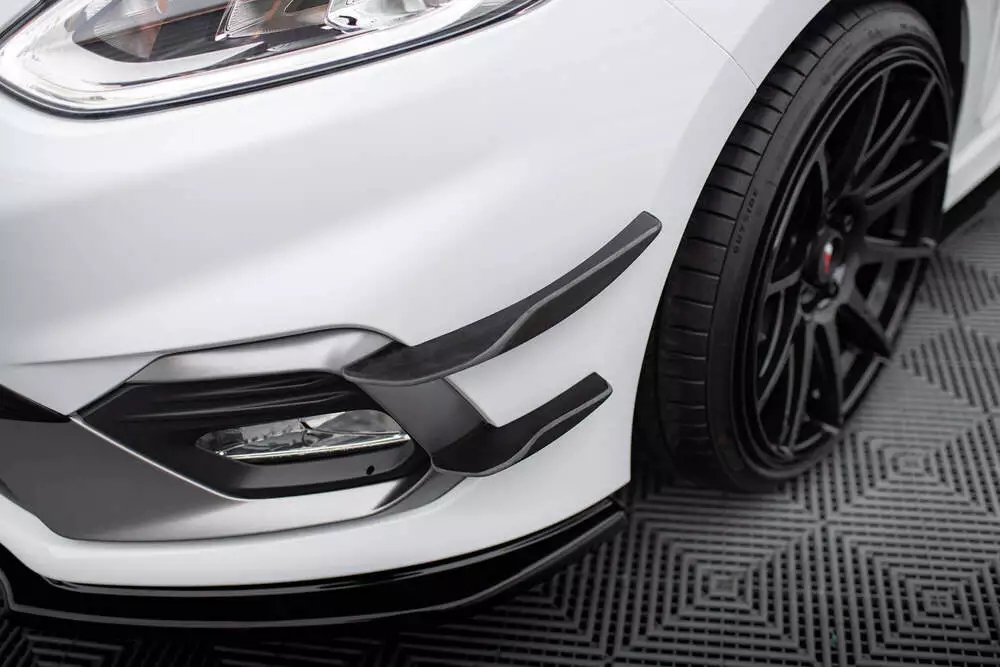 Front Bumper Wings (Canards) V.2 Ford Fiesta Mk8 St / St-line