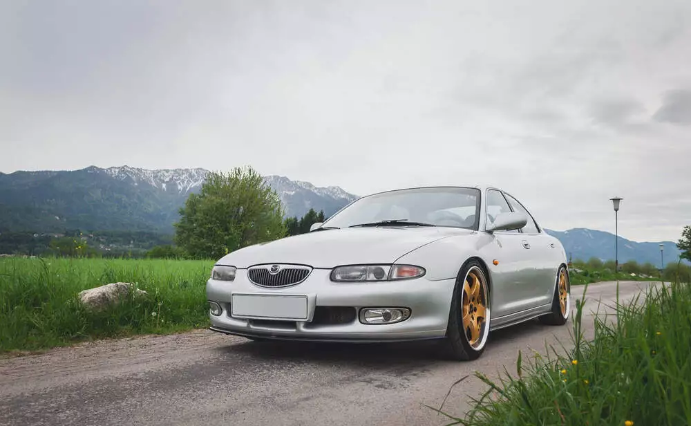 Front Splitter Mazda Xedos 6 - Image 3