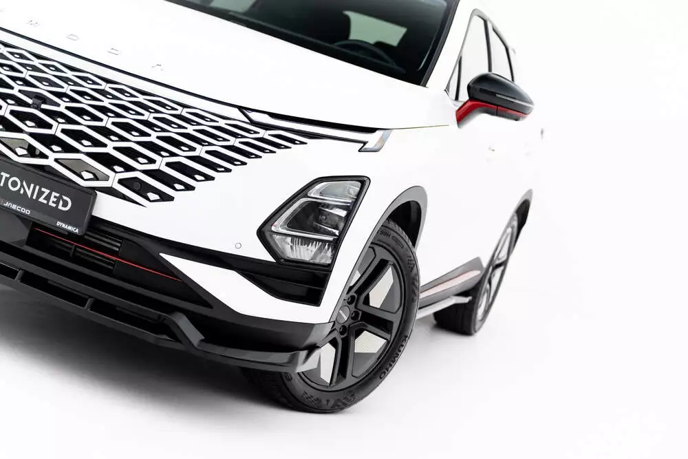 Front Splitter Omoda 5 Mk1 - Image 2