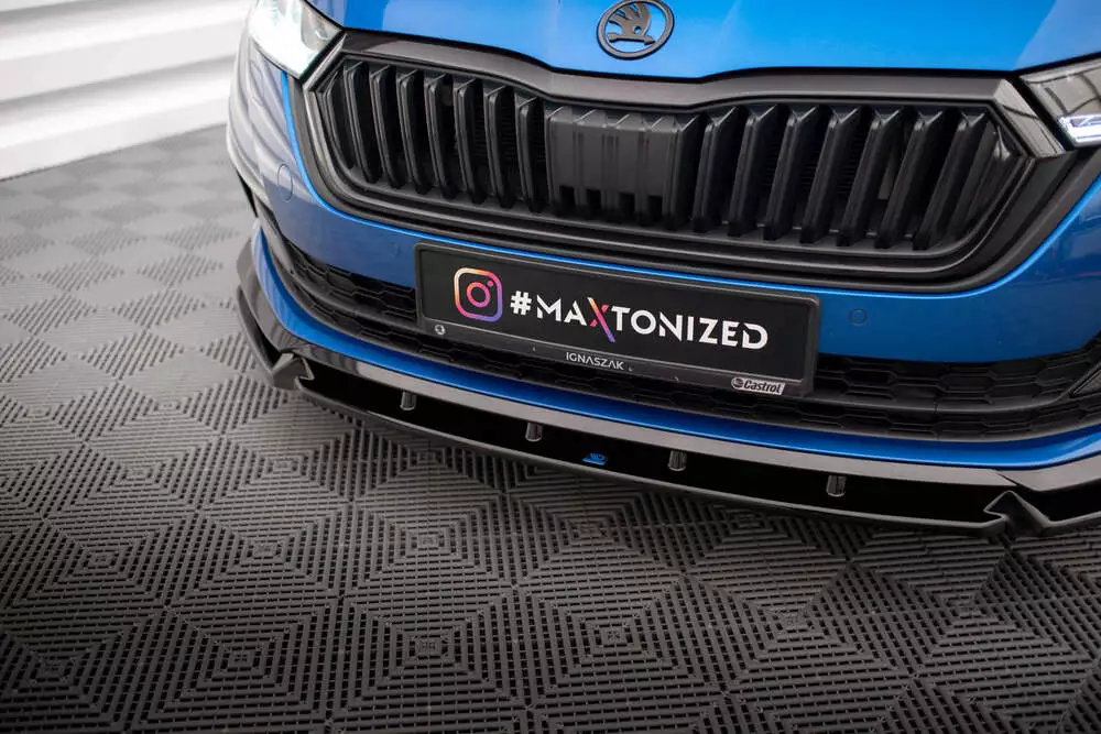 Front Splitter V.1 Skoda Octavia Sportline Mk4 - Image 3