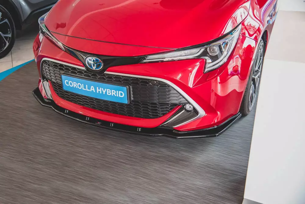 Front Splitter V.1 Toyota Corolla Xii Touring Sports/ Hatchback - Image 7