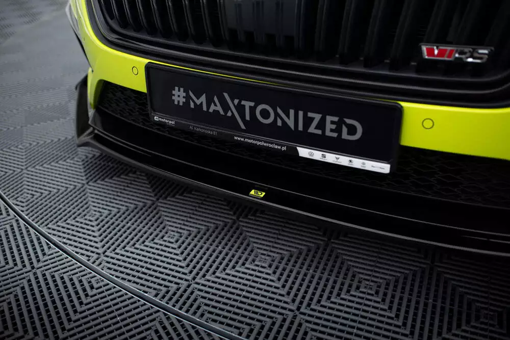 Front Splitter V.2 + Flaps Skoda Octavia Rs Mk4 - Image 3