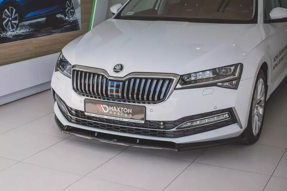 Front Splitter V.2 Skoda Superb Liftback / Combi Mk3 Facelift - Image 2