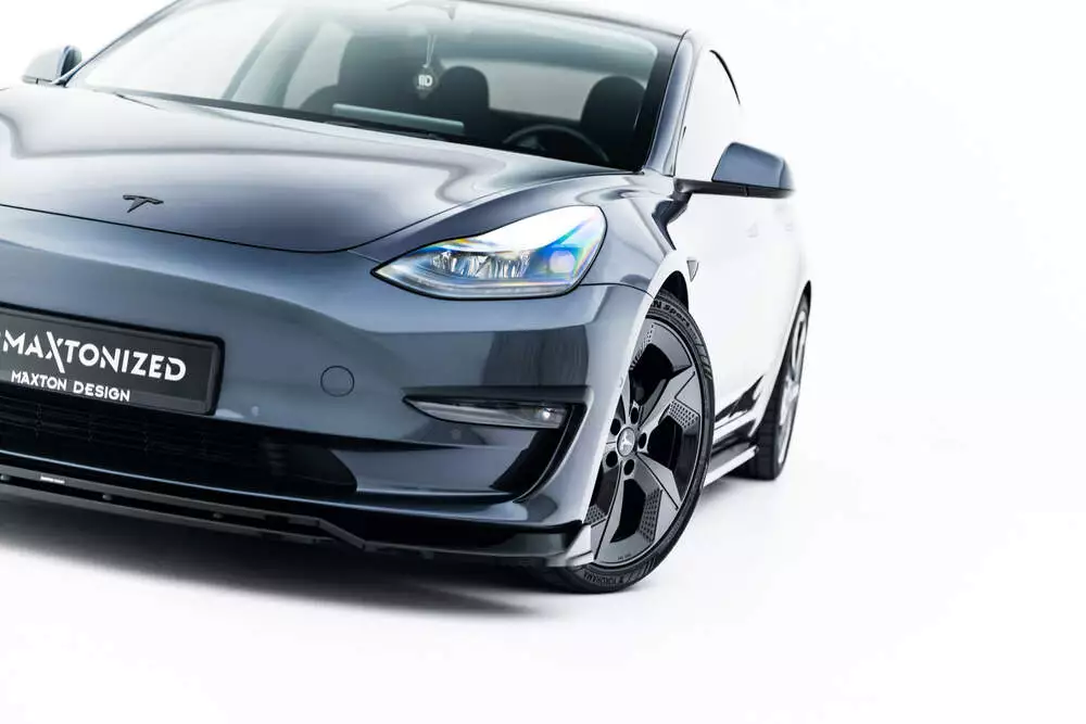 Front Splitter V.3 Tesla Model 3 - Image 5