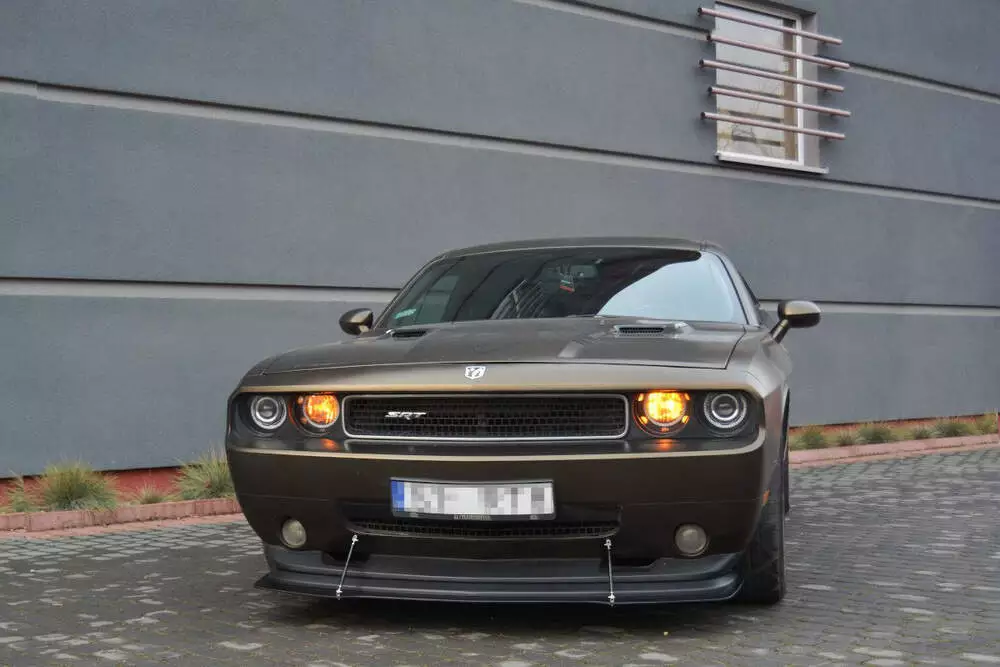 Hybrid Front Splitter V.1 Dodge Challenger Mk3. Phase-i Srt8 Coupe - Image 2