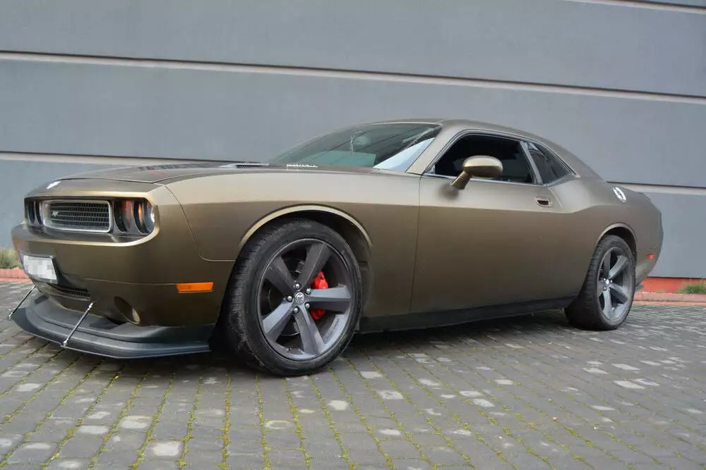 Hybrid Front Splitter V.1 Dodge Challenger Mk3. Phase-i Srt8 Coupe - Image 4