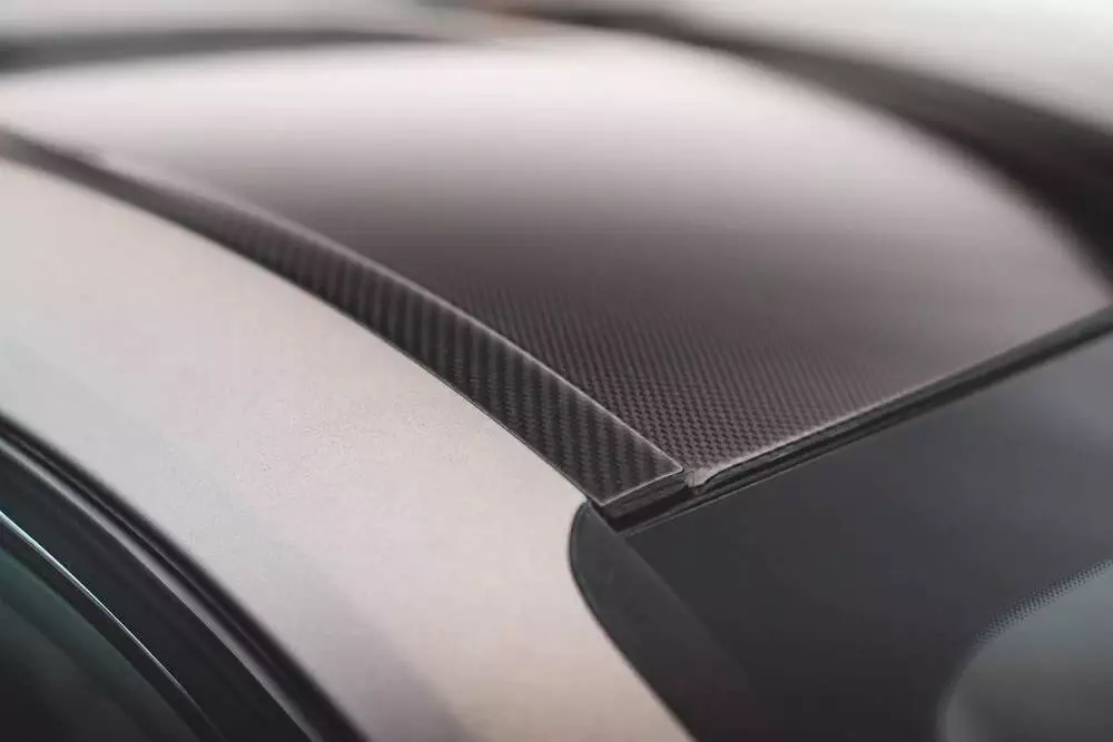 Prepreg Carbon Fiber Roof Rails Bmw M4 G82 / G82 Facelift - Image 8