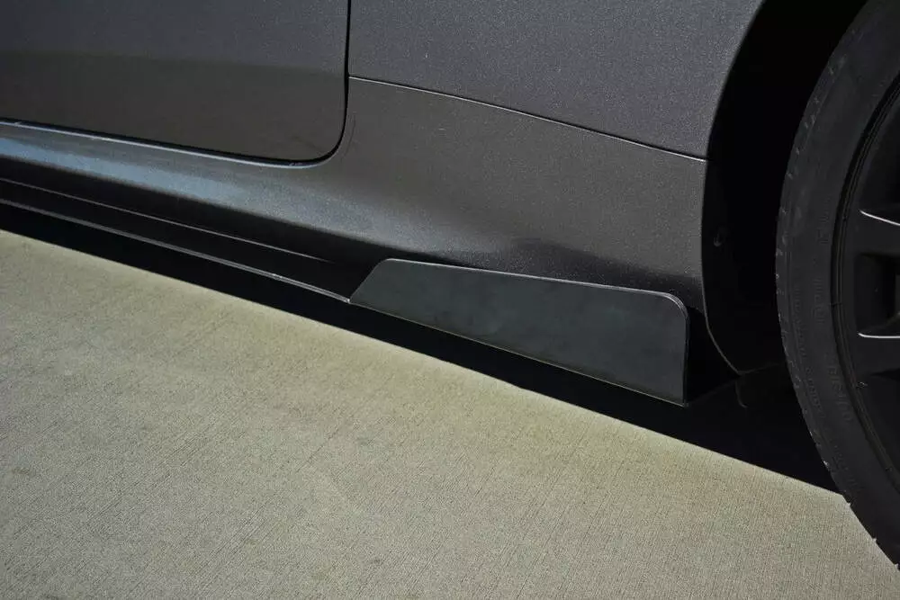 Racing Side Skirts Diffusers Hyundai Genesis Coupé Mk.1 - Image 4