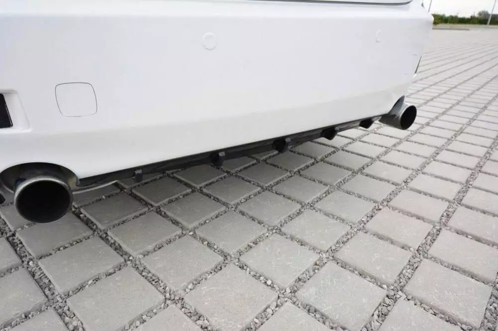 Rear Valance Lexus Is Mk2 - Image 2