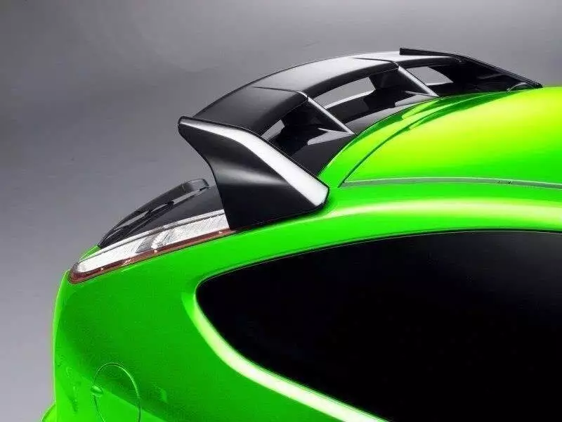 Roof Spoiler Ford Focus Hatchback Mk2 < Rs Look > Primer Painted