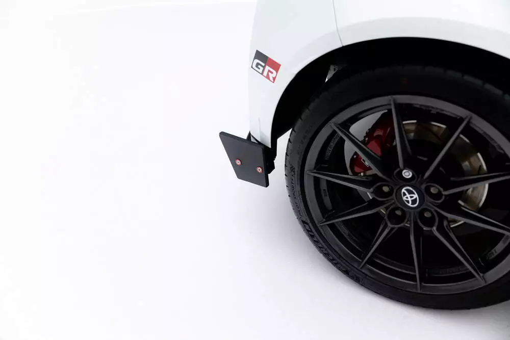 Rear Side Splitters V.2 + Flaps Toyota Gr Yaris Mk4 - Image 2