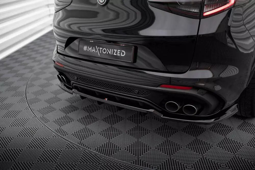 Rear Splitter (With Vertical Bars) Alfa Romeo Stelvio Quadrifoglio Mk1