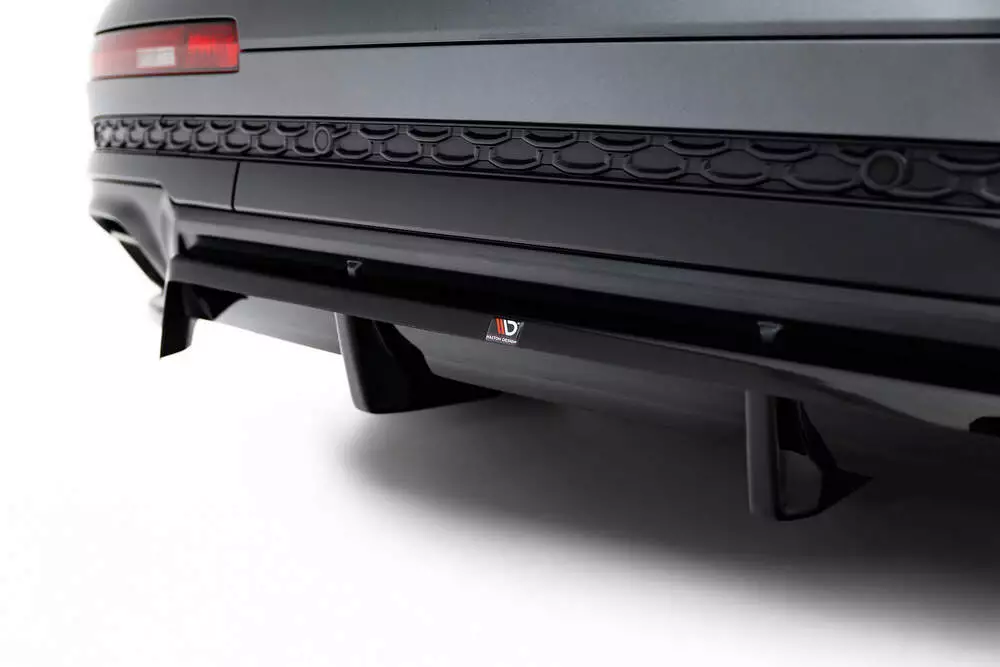 Rear Splitter (With Vertical Bars) Audi Q7 S-line Mk2 Facelift 2 - Image 4