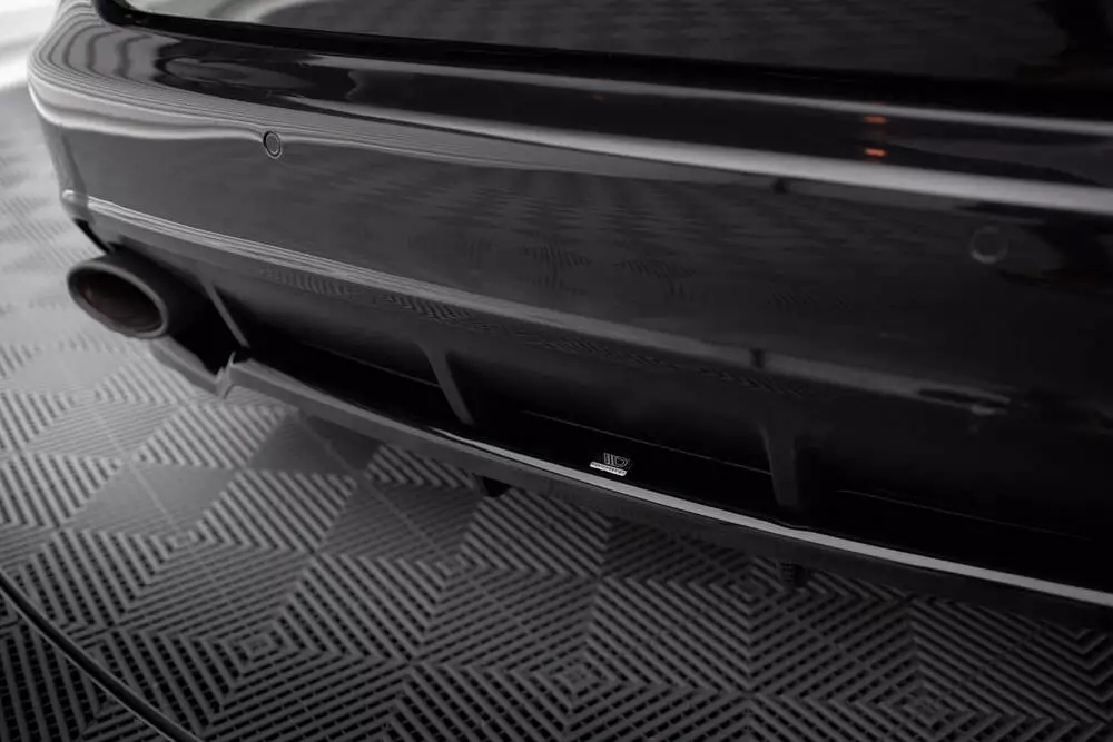 Rear Splitter (With Vertical Bars) Audi Rs6 Avant C6 - Image 4