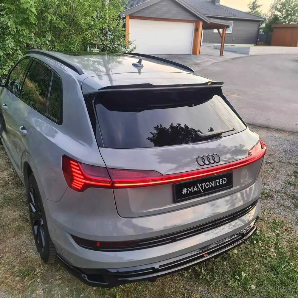 Rear Splitter (With Vertical Bars) Audi E-tron S-line - Image 2