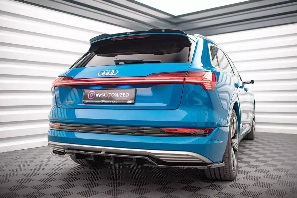 Rear Splitter (With Vertical Bars) Audi E-tron - Image 2