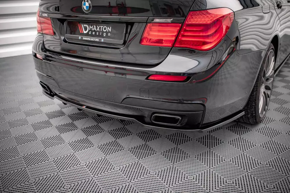 Rear Splitter (With Vertical Bars) Bmw 7 M-pack F01