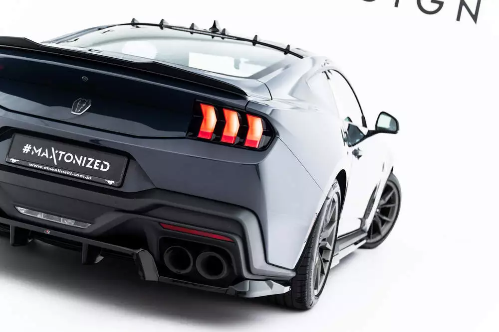 Rear Splitter (With Vertical Bars) Ford Mustang Dark Horse Mk7 - Image 3