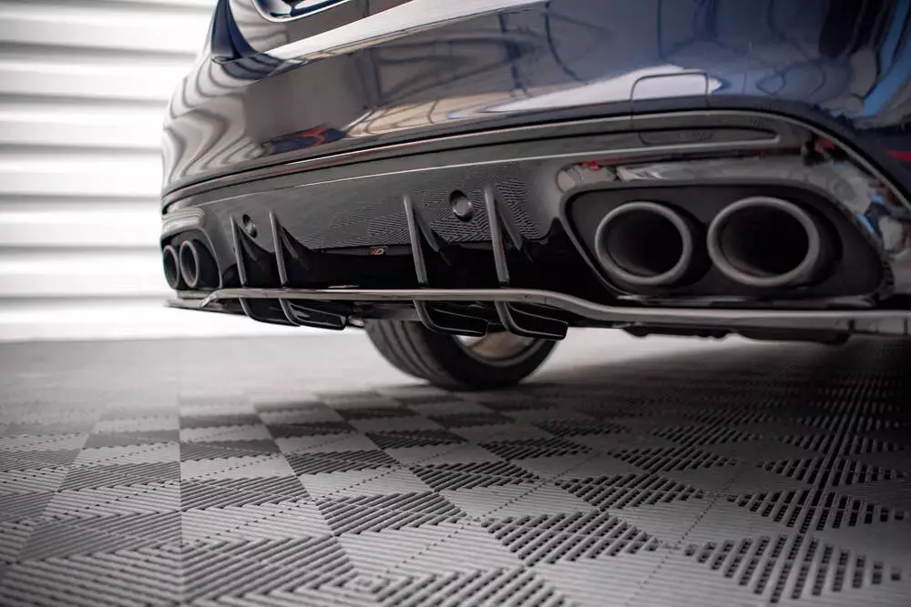 Rear Splitter (With Vertical Bars) Mercedes-amg C 43 Sedan W205 Facelift - Image 3