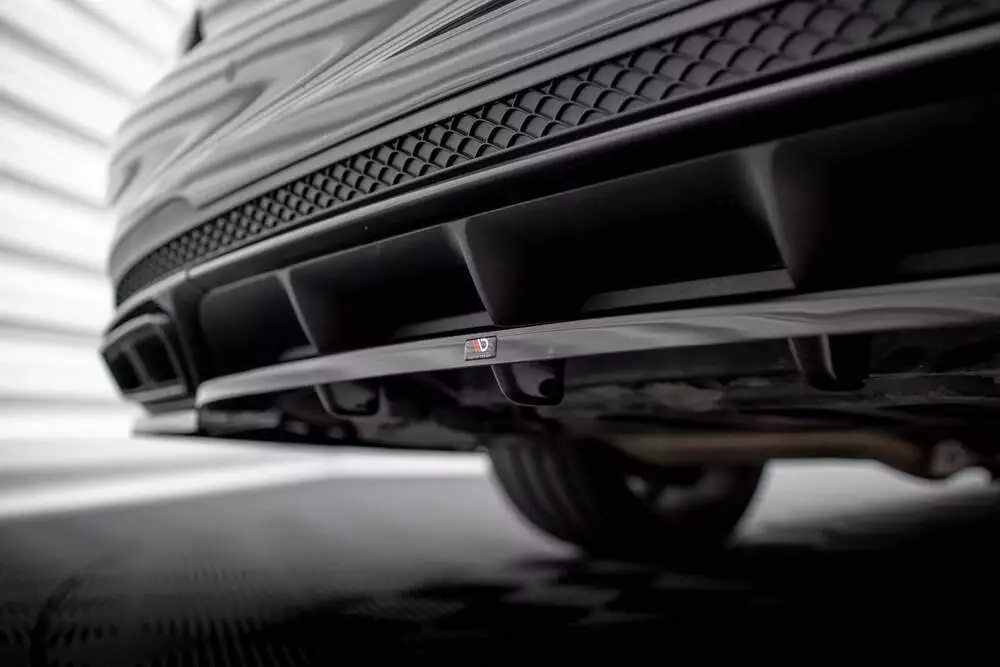 Rear Splitter (With Vertical Bars) Mercedes-benz E63 Amg Sedan W212 Facelift - Image 4