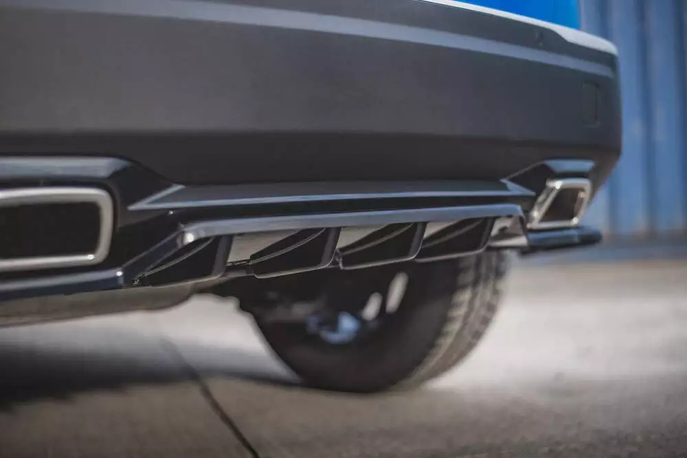 Rear Splitter (With Vertical Bars) Peugeot 2008 Mk2 - Image 5