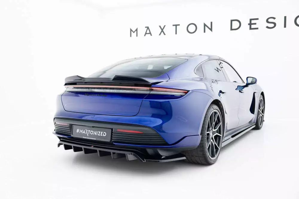 Rear Splitter (With Vertical Bars) Porsche Taycan Turbo S Mk1 - Image 2