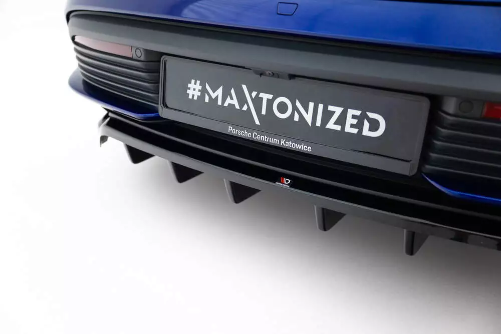 Rear Splitter (With Vertical Bars) Porsche Taycan Turbo S Mk1 - Image 3