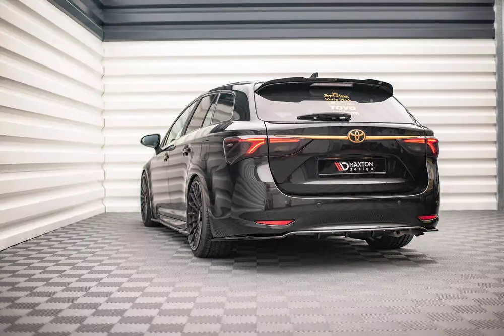 Rear Splitter (With Vertical Bars) Toyota Avensis Wagon Mk3 Facelift - Image 2