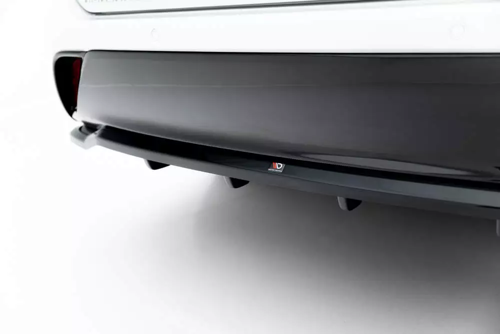 Rear Splitter (With Vertical Bars) Toyota Highlander Mk4 - Image 3