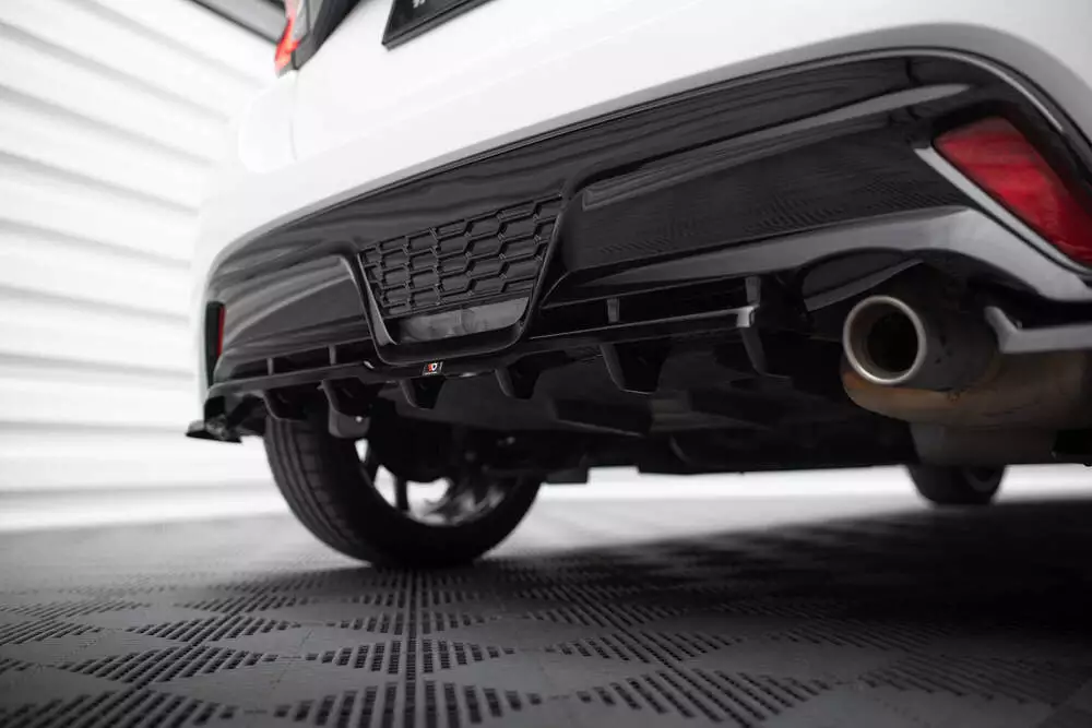 Rear Splitter (With Vertical Bars) Toyota Yaris Gr Sport Mk4 - Image 3