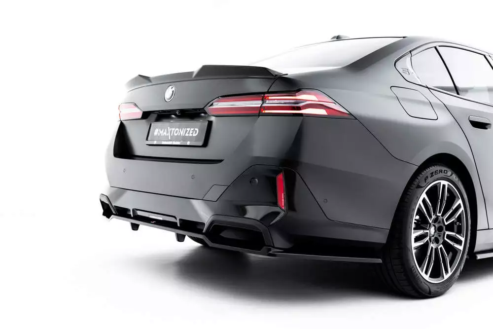 Rear Splitter (With Vertical Bars) V.2 Bmw 5 / I5 M-pack G60 - Image 3