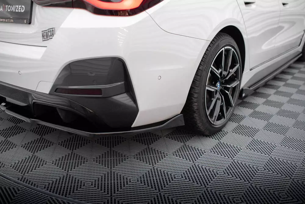 Rear Splitter (With Vertical Bars) V.2 Bmw I4 M-pack G26 - Image 3