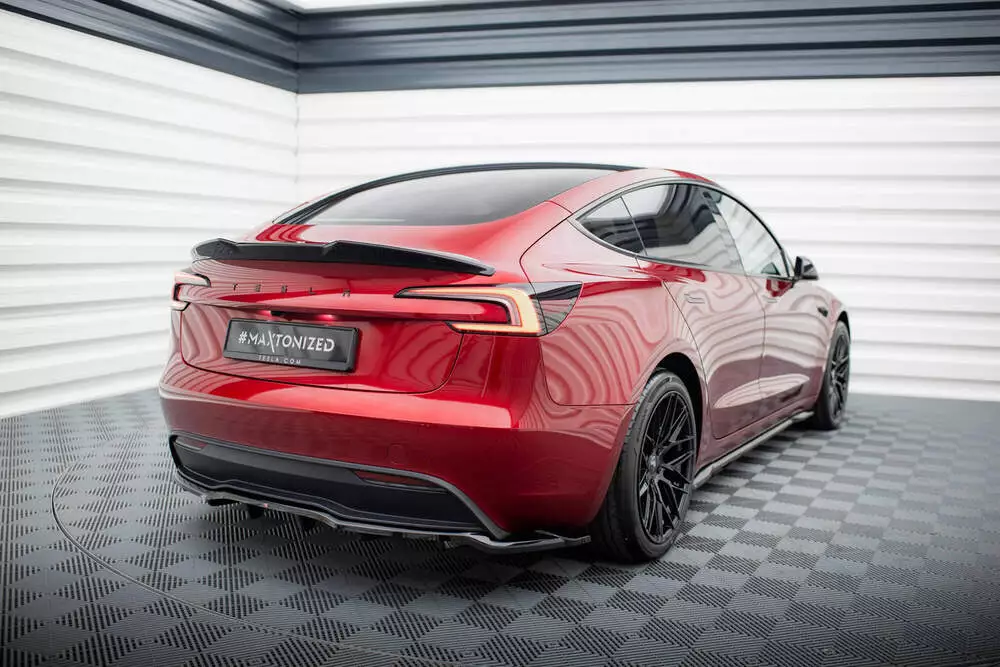 Rear Splitter (With Vertical Bars) V.2 Tesla Model 3 Project Highland(facelift)