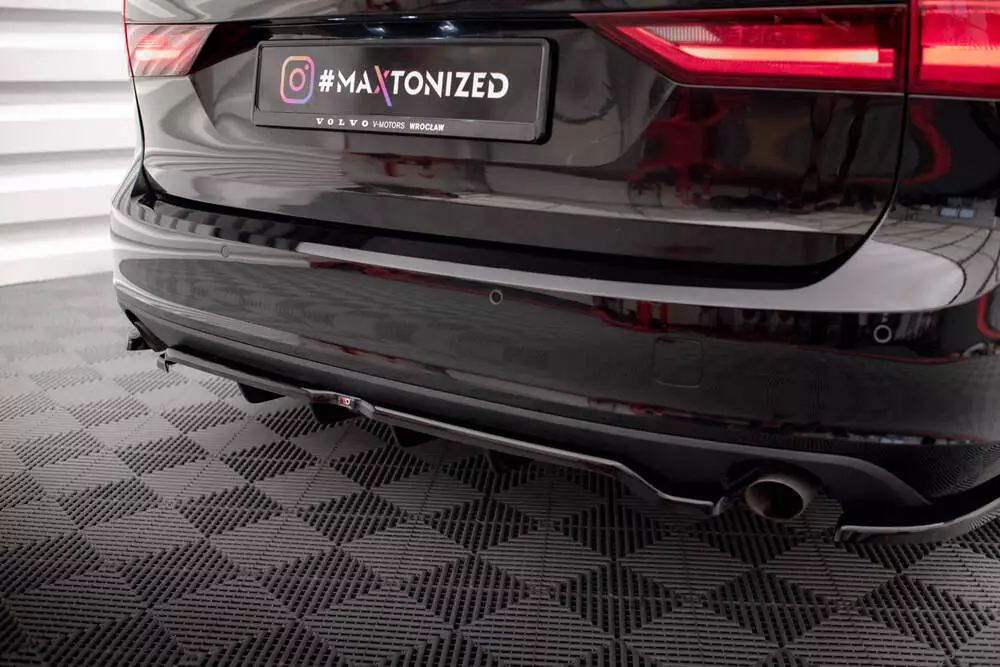 Rear Splitter (With Vertical Bars) V.2 Volvo V90 Mk2 - Image 4