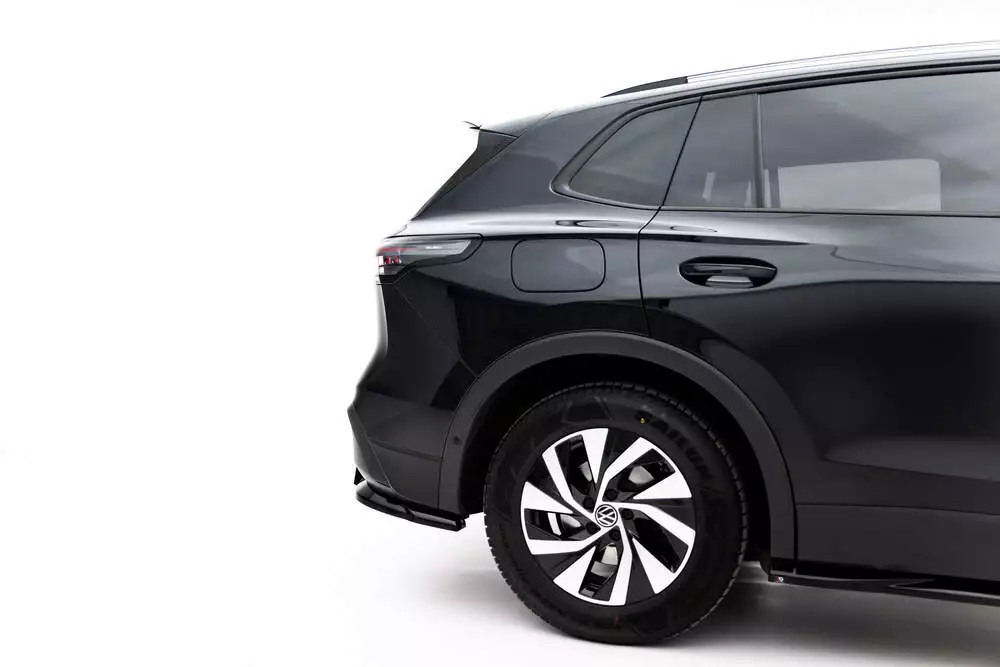 Rear Splitter (With Vertical Bars) Volkswagen Tiguan Mk3 - Image 4