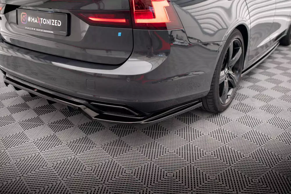Rear Splitter (With Vertical Bars) Volvo V90 / S90 R-design Mk2 - Image 3