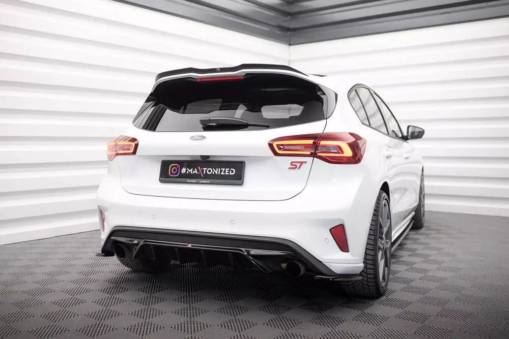 Rear Valance V.2 Ford Focus Hatchback St Mk4