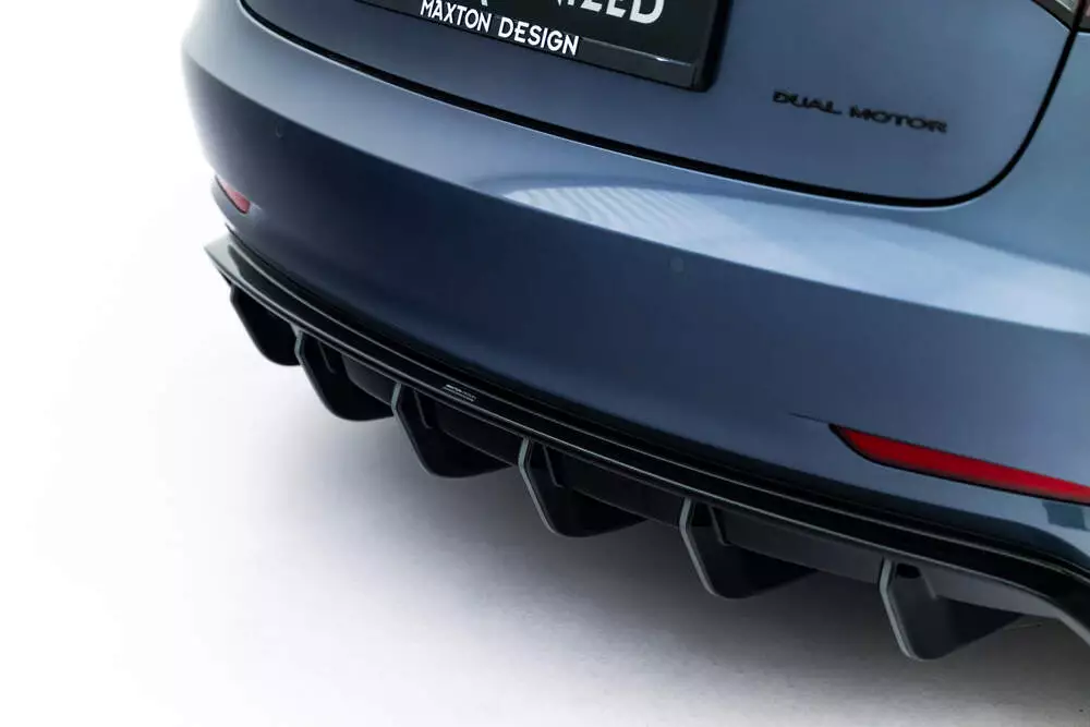 Rear Valance V.2 Tesla Model 3 - Image 6