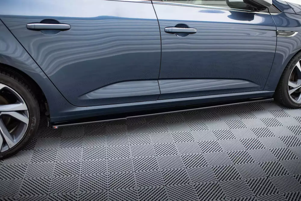 Side Skirts Diffusers Renault Megane Mk4 Hatchback - Image 2