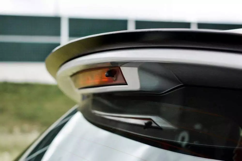 Spoiler Cap Renault Clio Mk4 - Image 2