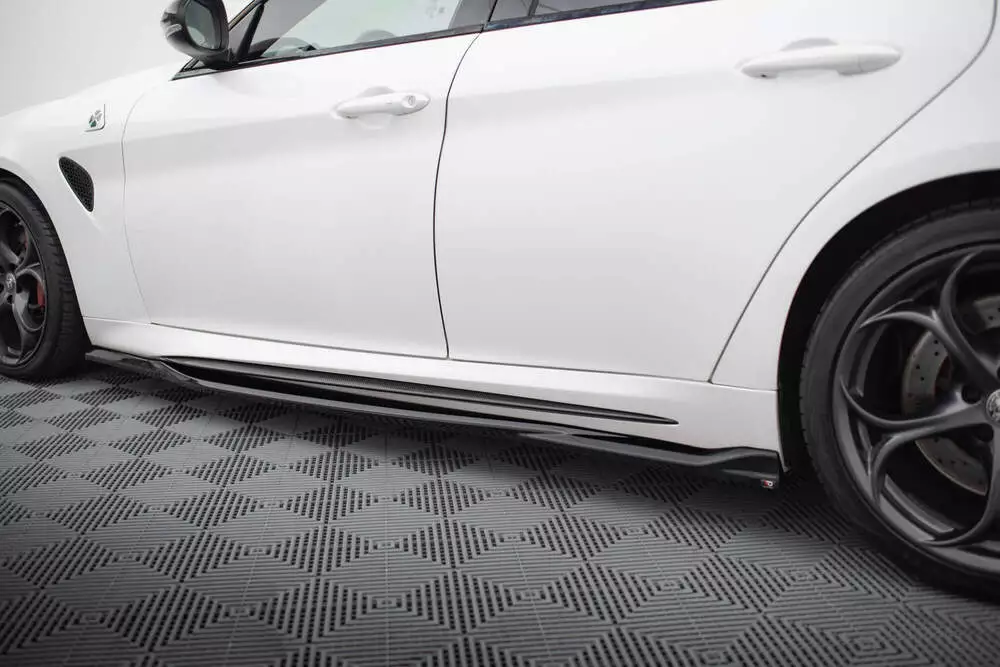 Set Of Splitters Alfa Romeo Giulia Quadrifoglio - Image 6