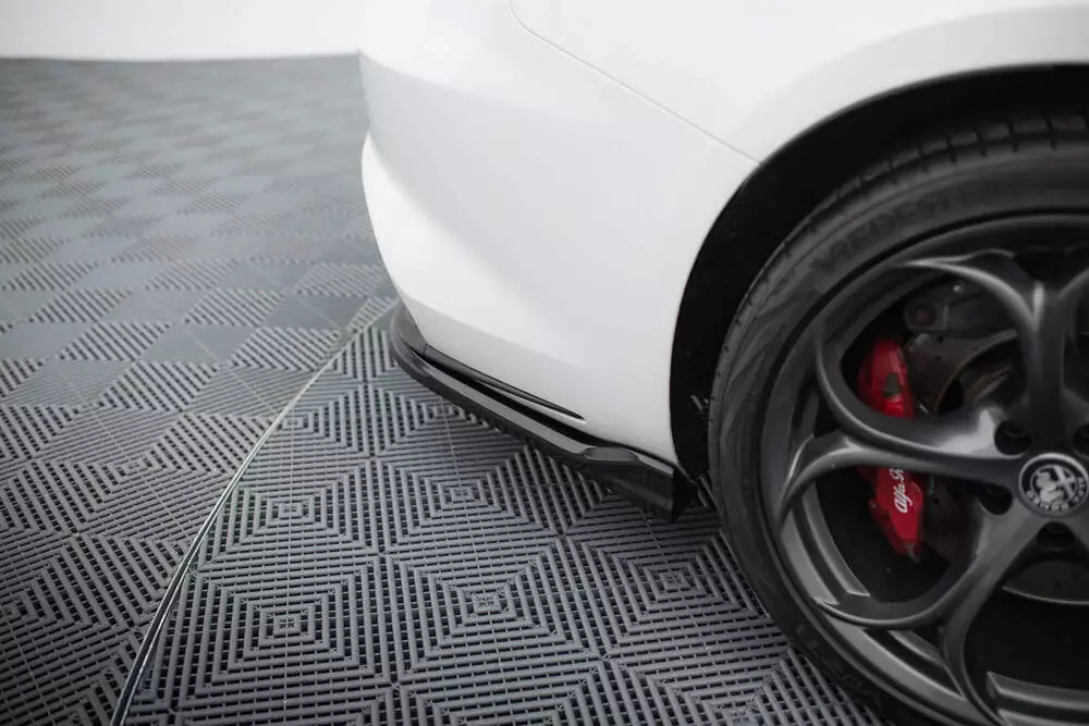 Set Of Splitters Alfa Romeo Giulia Quadrifoglio - Image 8