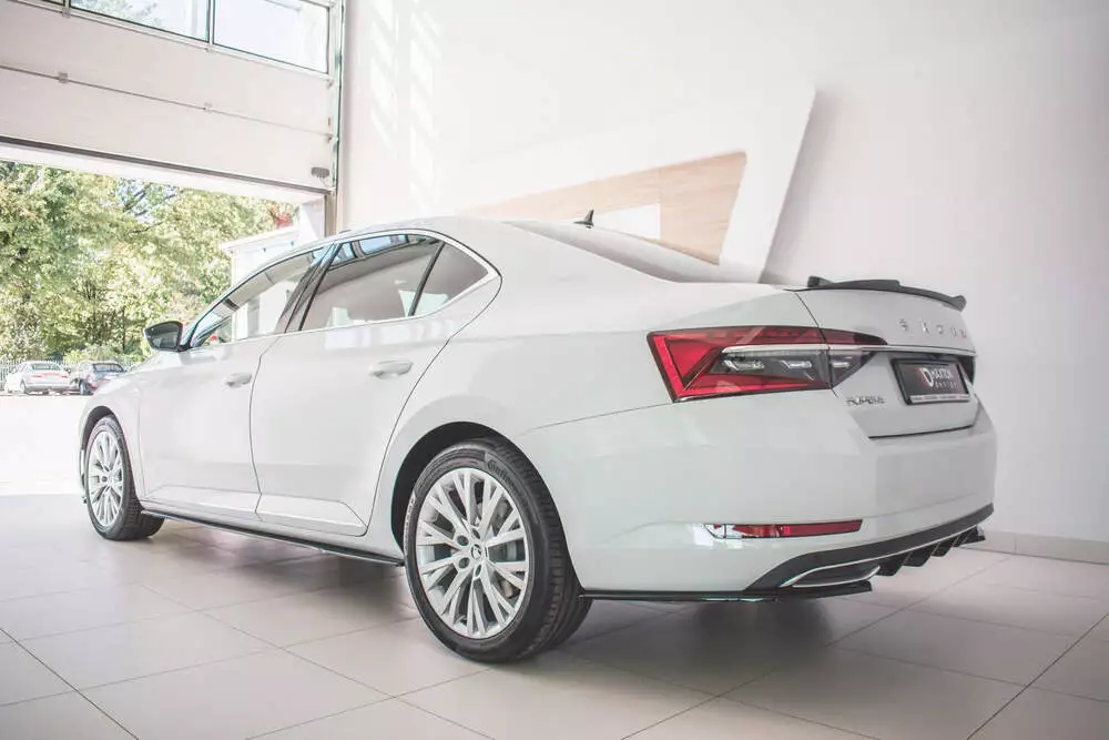 Side Skirts Diffusers Skoda Superb Liftback / Combi Mk3 Facelift - Image 3